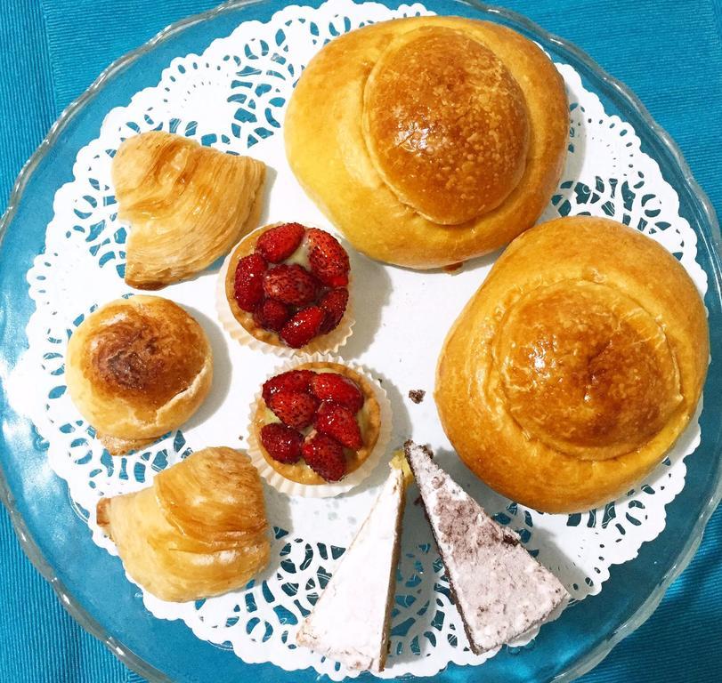 Bed And Breakfast Via Toledo 156 Νάπολη Εξωτερικό φωτογραφία
